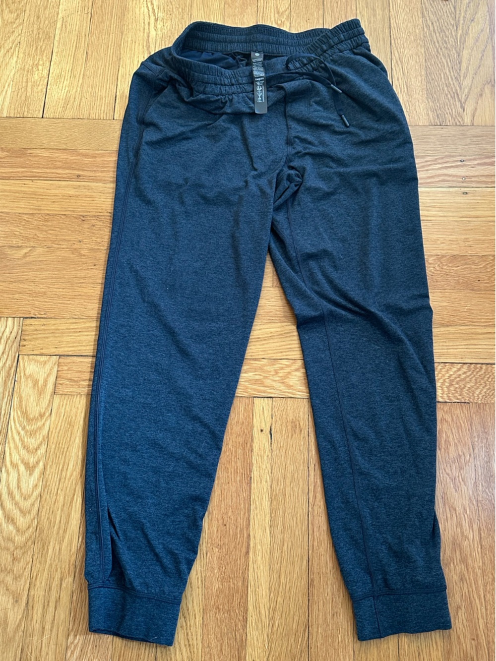 Lululemon Men's charcoal  Gray ready to rulu Jogger M